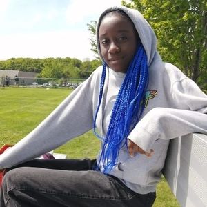 Meet your Posher, Nesrine